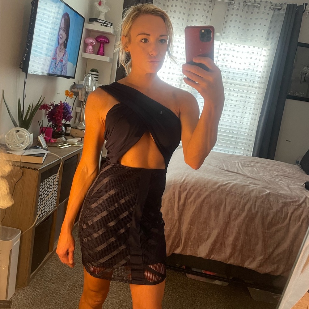 Blanc Noir Cut-Out Dress- Navy/ Black
